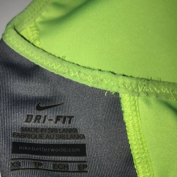 Nike Dri-Fit XS Sportsbra - Picture 5 of 7